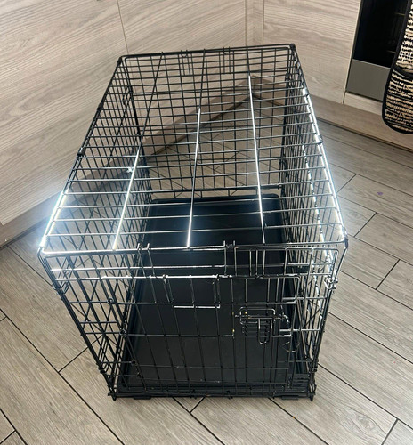 Black folding metal wire dog - black,
