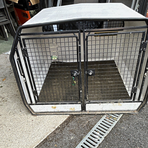 Double door car - door, cage