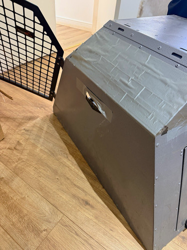 Trans cage - k9,